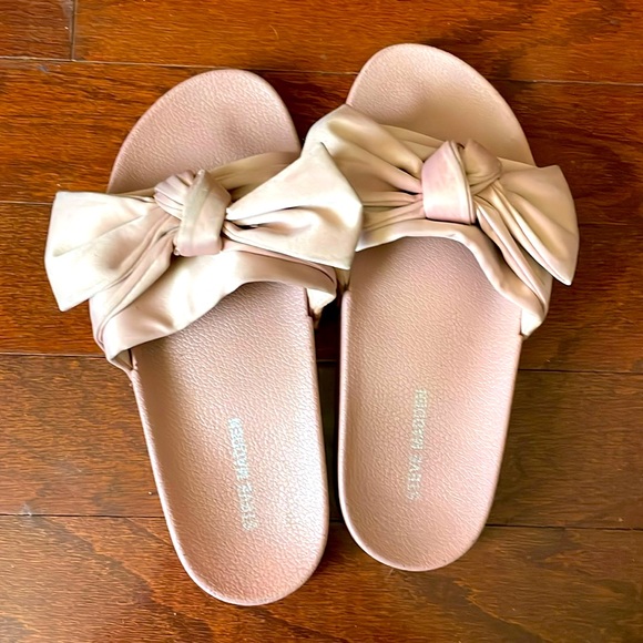 Silk Bow Steve Madden sandals - Picture 1 of 3